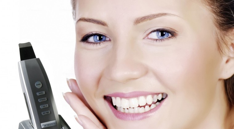 Sinekron – ionizácia